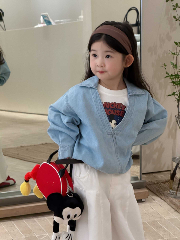 Gyerekblúz koreai stílusban, rajzfilm mintás, hosszú ujjú, 80% pamut (ősz, 3–8 éveseknek)