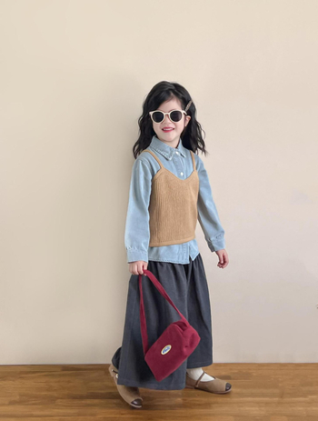 Detský set: džínová košeľa, vrstvený pletený top a široké nohavice (predávané samostatne), kórejská verzia, pre dievčatá 3–8 rokov, jeseň 2025, bavlna 90%.