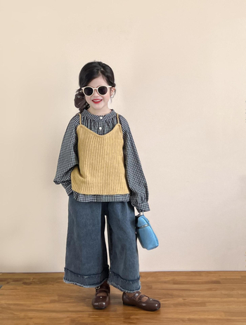 Dievčenský jesenný set v kórejskom štýle: košeľa s lampášovými rukávmi, pletený top typu trubica a voľné džínové široké nohavice