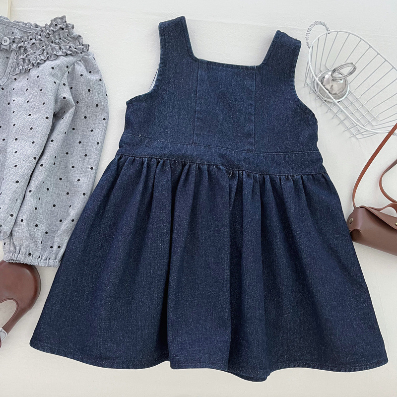 Dječji dvodijelni set u korejskom stilu: košulica s dugim rukavima s točkicama i denim pinafore haljina, glavni materijal 70% pamuk, za uzrast 3–8 godina.