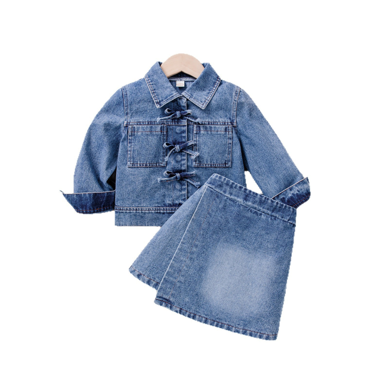 Dječji denim set: košulja s mašnicom i gumbima te denim suknja, jesenski stil