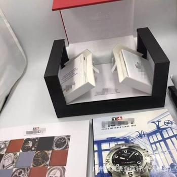 Cutie pentru ceasuri — materiale compozite; fabricație cu replică profesională; ambalare pentru bijuterii; model: cutie pentru ceasuri; tip de ambalaj: cutie.