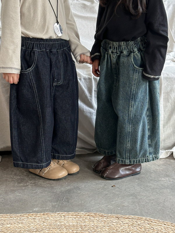 Dječje patchwork traperice, opuštena straight-leg krojenje, elastična visina struka, 85% pamuk, unisex, za djecu 3–8 godina