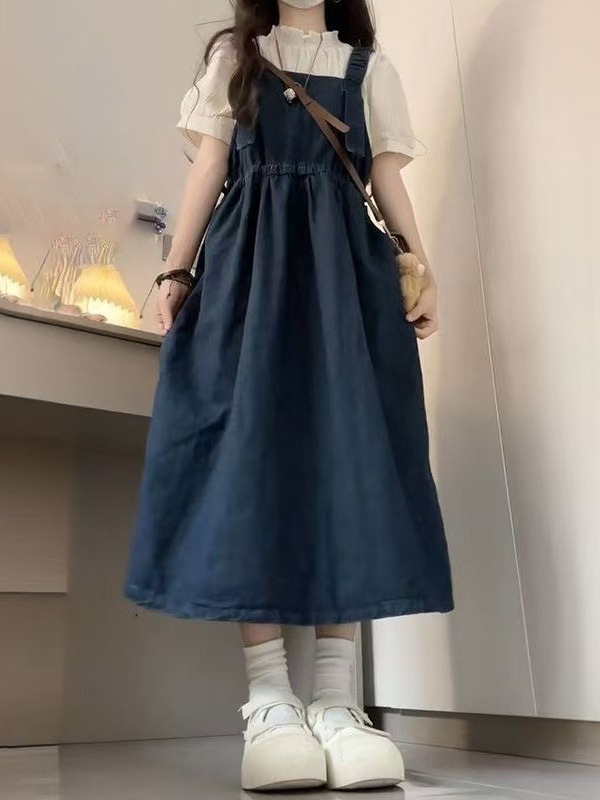 Dvije dijelni dječji set: suknja i gornji dio, kratki rukavi, ljetni materijal, poliester (30% glavnog materijala), za djecu iznad 8 godina i visine preko 140 cm