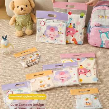 Sac de depozitare pentru haine de grădiniță, model 985, material mătase cu imprimeu floral, capacitate 0-5 L, stil universal, funcție de sigilare