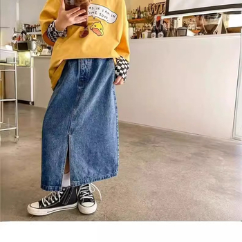 Kislányoknak szóló denim szoknya, egyszínű, pamut tartalom 91–95%, bélés pamut 81–90%, 8 évesnél idősebbeknek, 2024 tavasz