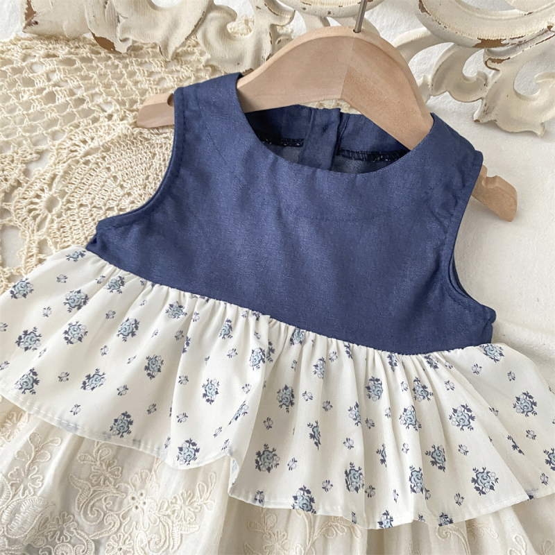 Gyerekeknek szóló ujjatlan ruha patchwork részletekkel, pamut szövet, bélés pamut, hercegnő stílus, 3-8 éveseknek, nyár