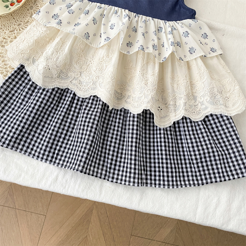 Gyerekeknek szóló ujjatlan ruha patchwork részletekkel, pamut szövet, bélés pamut, hercegnő stílus, 3-8 éveseknek, nyár