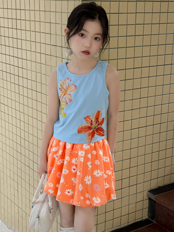 Kislányoknak készült kétrészes pamutból készült virágmintás ujjatlan top és szoknya szett, nyár 2025, 3–8 éveseknek, 95% pamut