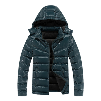 Muška jakna s poliesterskim punilom, kapuljom, sportski stil, uski kroj, zatvarač