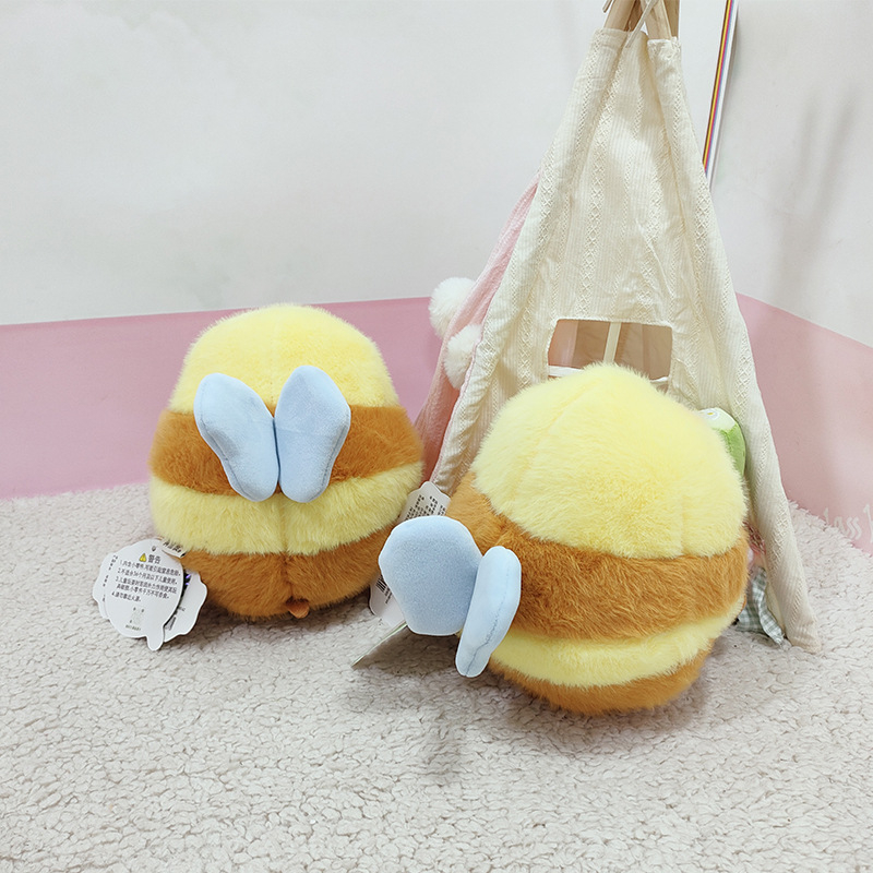 Λούτρινο μέλισσα κούκλα — ζωάκι με κοντή γούνα, γέμισμα PP βάμβακι, κατάλληλο για 7–14 ετών