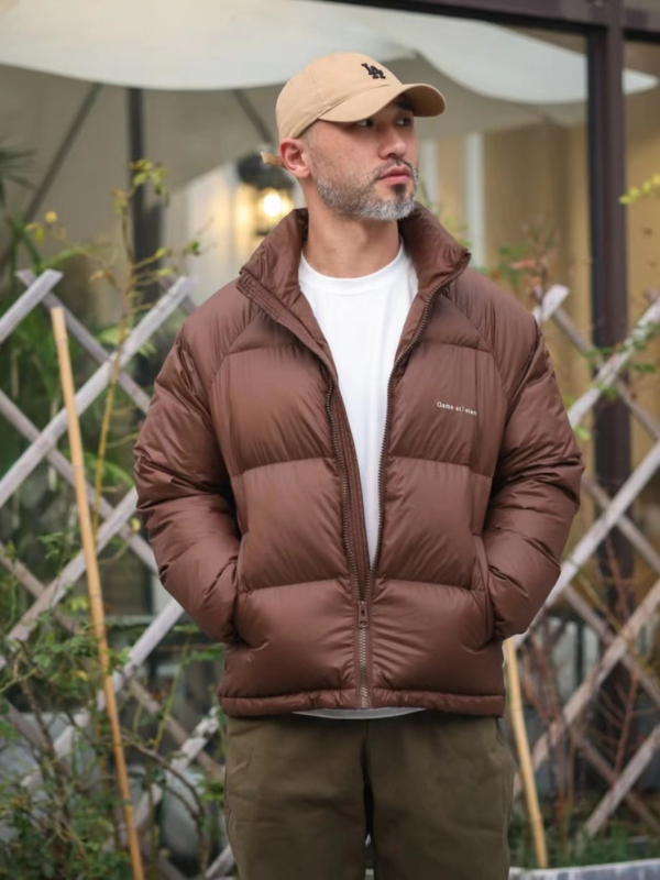 Мъжко пухено яке с пълнеж White Duck Down, 50% пух, стояща яка, средна дължина (65–80 cm), цип за закопчаване