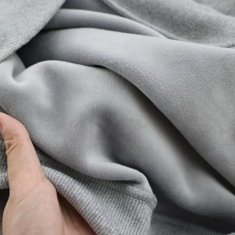 Unisex mikina s izvezenom tigrovom glavom, fleec podstava, debela tkanina, okrugli izrez, dugi rukavi, slobodan kroj, novi model