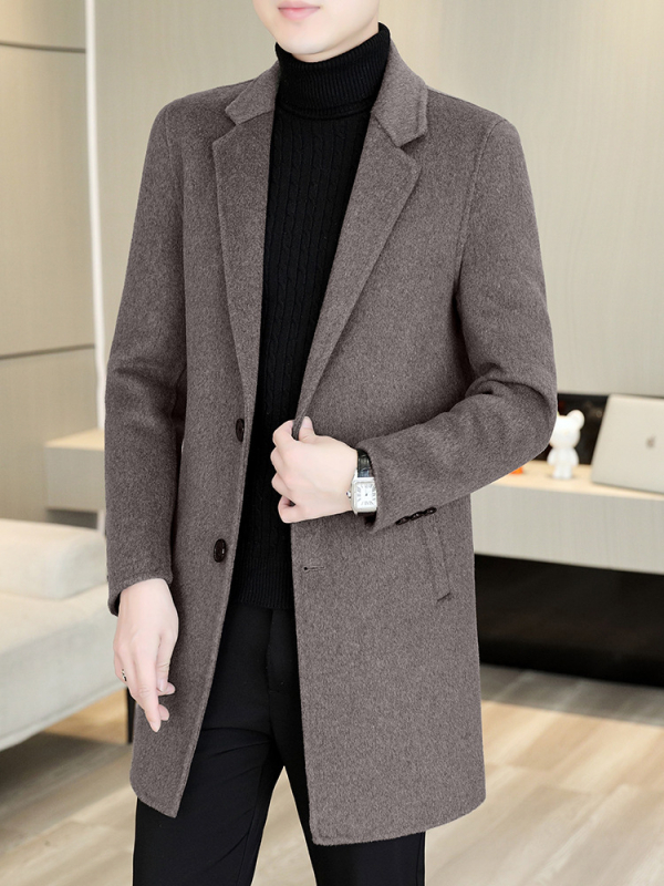Dvipusis vilnonių vyriškas paltas, vidutinio ilgio, corduroy audinys, laisvas kirpimas, vienos eilės užsegimas, kostiumo apykaklė