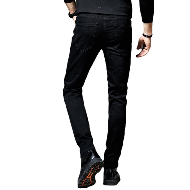 Muške traperice u korejskom stilu s fleec navlakom, uski kroj (slim fit) i ravne nogavice, elastični denim