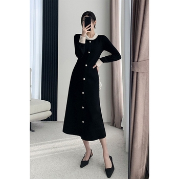 Дълга плетена рокля с висока яка, А‑линия силует, патчворк стил и елегантен дизайн, памучно-полиестрова смес