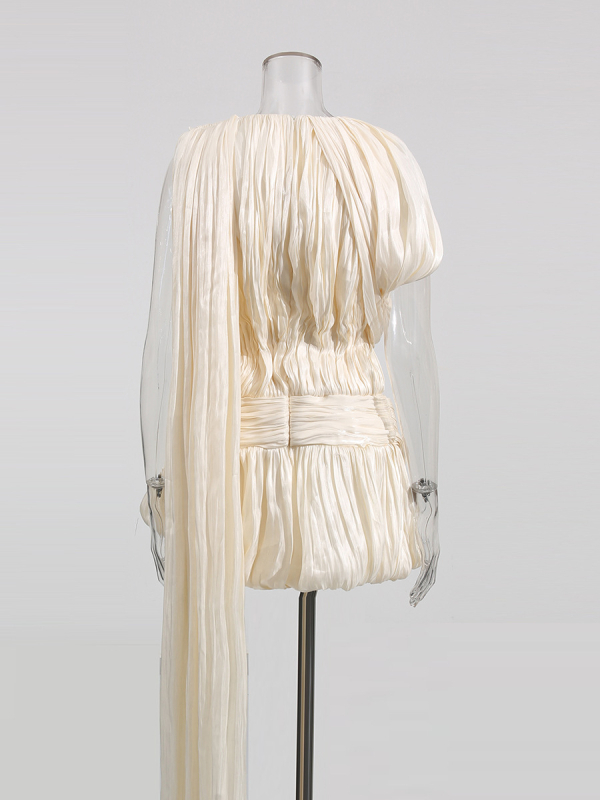 Дамска рокля без ръкави с висока талия и детайли водни вълни, плат 70–80% полиестер и до 30% памук, кръгло деколте, средна дължина, елегантен стил