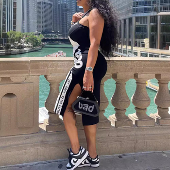 FC1215Y2K Локомотивен стил – дигитален печат, рокля без ръкави, кръгло деколте, миди дължина, стегнат силует