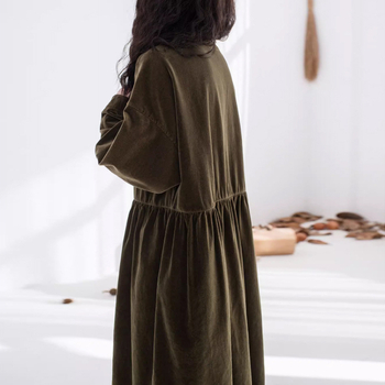 Рокля с ретро стил, средна дължина, А‑линия силует, кръгло деколте