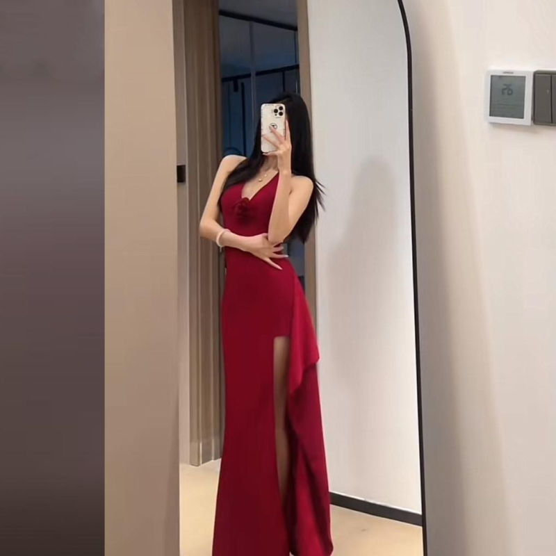 Rochie fără mâneci cu guler rotund, model monocrom, siluetă talie medie, țesătură Tr