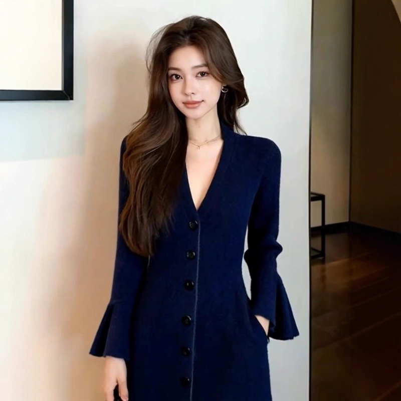 Полиестерна плетена рокля, V-образно деколте, дълги ръкави, висока талия, силует А-линия — елегантен стил за официални поводи