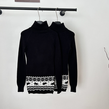 А-образна плетена рокля с 3D жаккардов модел, висока яка, дълги ръкави