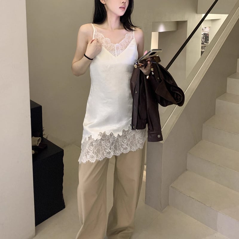 Рокля с презрамки, V‑образно деколте, без ръкави, висока талия, А-линейна кройка, полиестерна материя