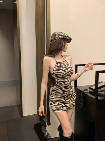 Ženska mini haljina s halterom, zebra i leopard print, plisirana, otvorena leđa, uski struk