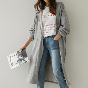 Sieviešu gara garā kokvilnas jaka ar kapuci un rāvējslēdzēju, bieza ar flīsa iekšpusi, vaļīga silueta, windbreaker stils ar sānu atvērumu (Rudens 2024)