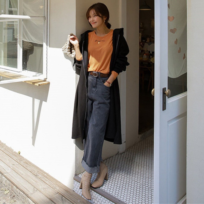 Sieviešu gara garā kokvilnas jaka ar kapuci un rāvējslēdzēju, bieza ar flīsa iekšpusi, vaļīga silueta, windbreaker stils ar sānu atvērumu (Rudens 2024)