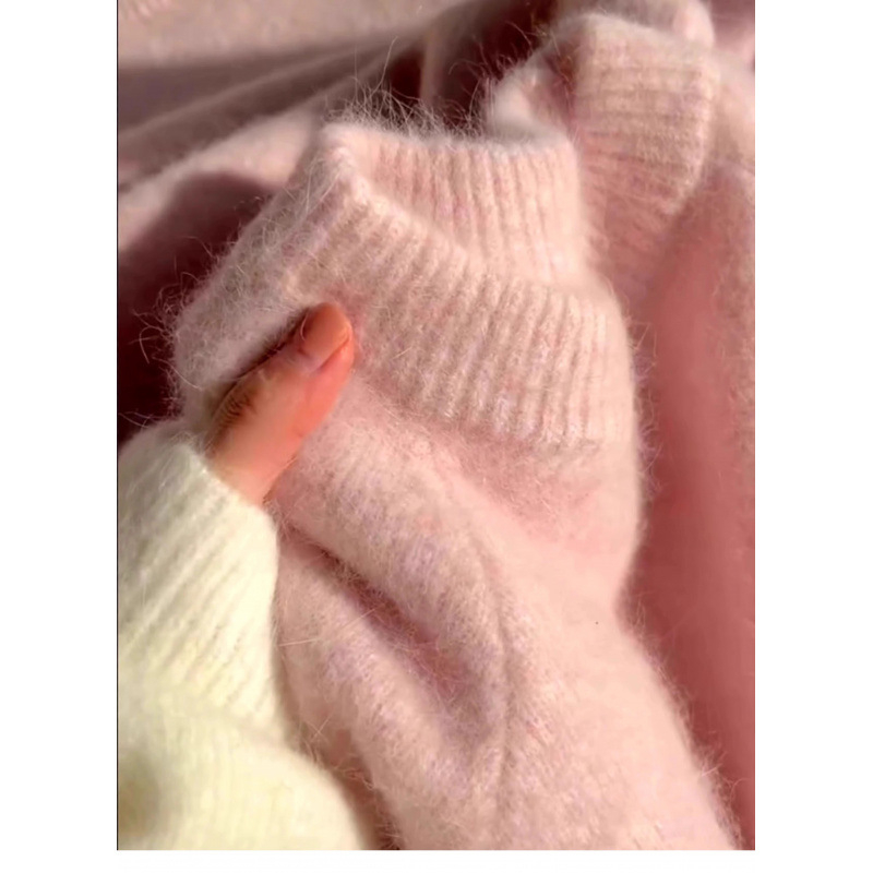 Viszkóz rostból készült pulóver, kerek nyakú, hosszú ujjú, laza szabás, tél 2025