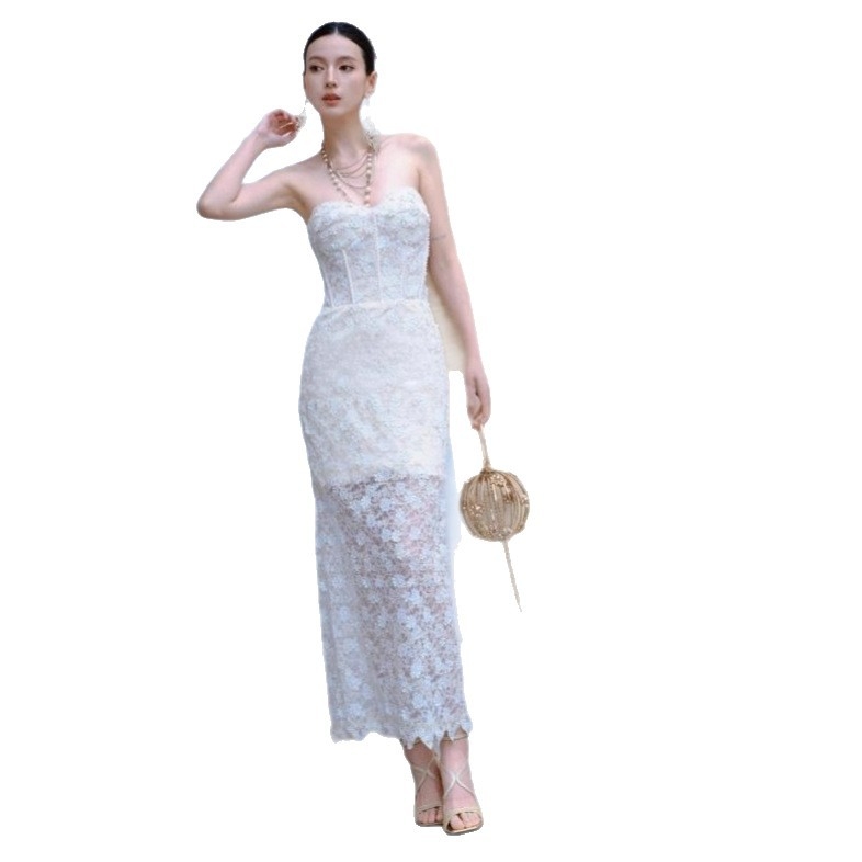 Rochie din dantelă fără bretele, talie înaltă, croială A-line, lungă, vară 2025