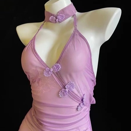 Set de lenjerie pentru roluri: top camisole și fustă cu bretele; țesătură poliester 70–80% conținut; teme de rol: vrăjitoare și regină de bal.