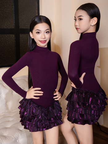 Bērnu latīņu deju tērps mēģinājumiem ar franžu detaļām, neilona audums, galvenais poliester 80-90%, rudens 2025.