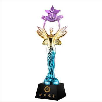 Trofeu de cristal pentru competiții de dans latino (Categorie: Trofeu; Material: Cristal; Stil: Modern minimalist; Ambalaj: Cutie cadou)