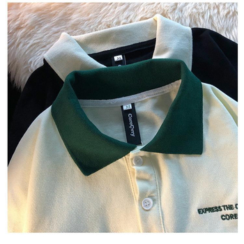 Milk Silk polo majica kratkih rukava, tekstualni uzorak
