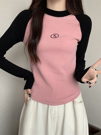 Ženska pamučna Raglan majica s dugim rukavima, slim fit, kratka duljina (40–50 cm), okrugli ovratnik, casual dizajn, 95% pamuk + elastan
