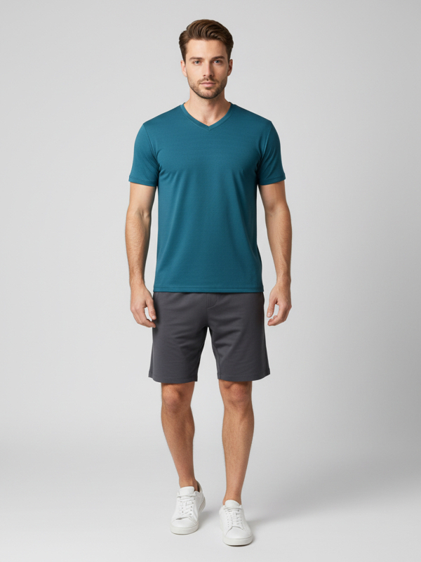 Tricou raglan, mâneci scurte, guler rotund, amestec din fibre chimice pe bază de nylon, respirabil și evacuează umezeala