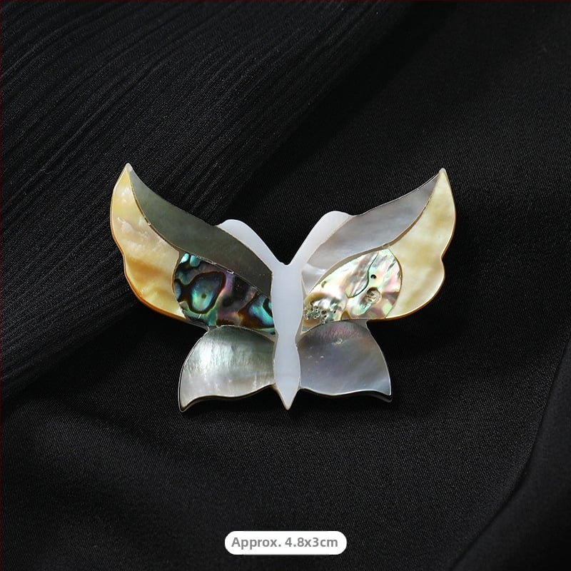 Broš naturaalse pärli – lille- ja liblika motiiv, originaalne disain, kuju bow-tie, naiste aksessuaar