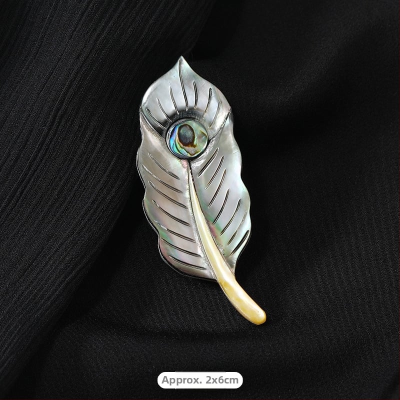 Broš naturaalse pärli – lille- ja liblika motiiv, originaalne disain, kuju bow-tie, naiste aksessuaar