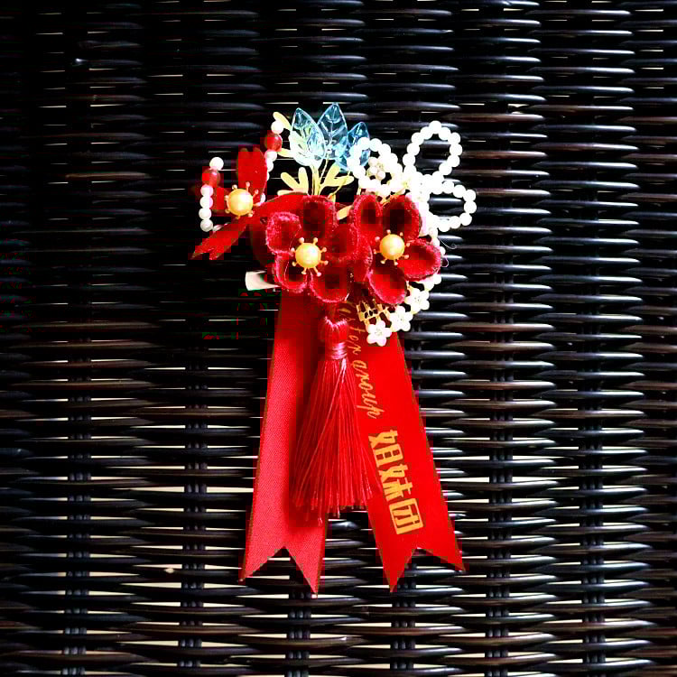 Esküvői corsage a menyasszony és a vőlegény, valamint a család részére — selyem virágok, Kuano márka, univerzális stílus, kivitelezés: Egyéb, import: Nem