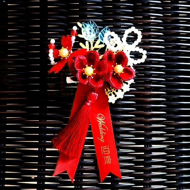 Esküvői corsage a menyasszony és a vőlegény, valamint a család részére — selyem virágok, Kuano márka, univerzális stílus, kivitelezés: Egyéb, import: Nem