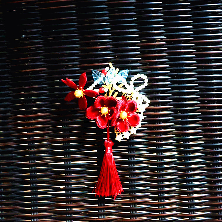 Esküvői corsage a menyasszony és a vőlegény, valamint a család részére — selyem virágok, Kuano márka, univerzális stílus, kivitelezés: Egyéb, import: Nem