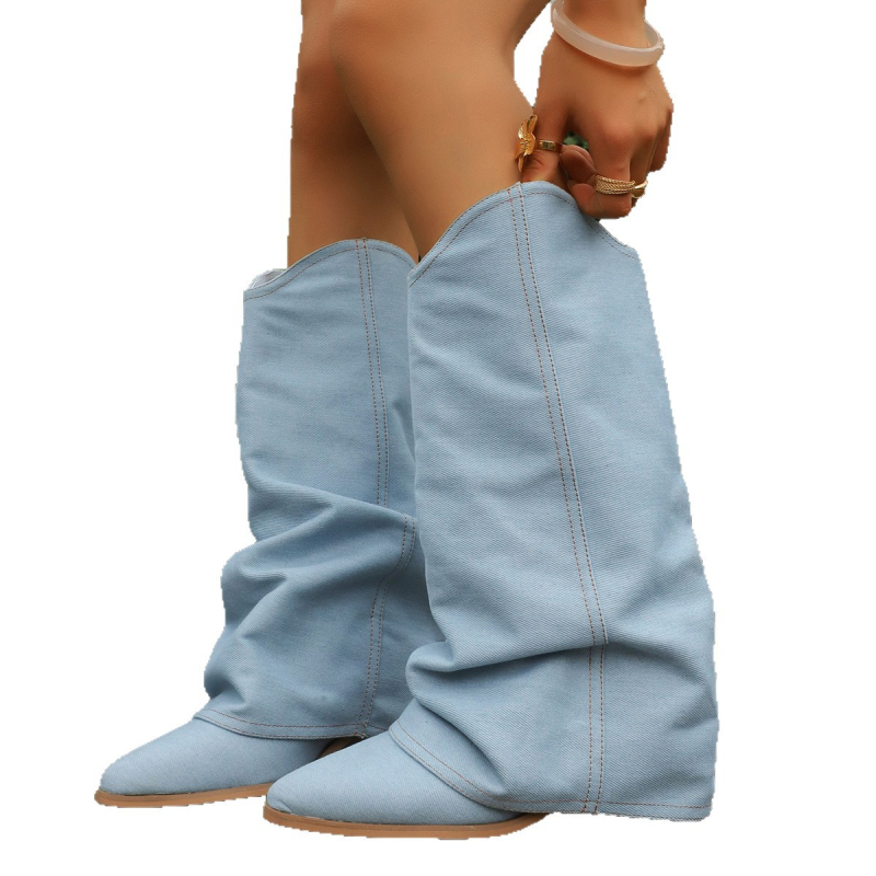 Női western cowboy csizma hegyes orral, vastag sarok, sarokmagasság 3–5 cm, középmagas szár, felső rész textil