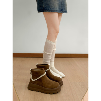 Női divatos bakancs: PU felső rész, gumírozott talp, magas szár, kerek orr, oldalsó záródás