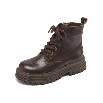 Női Martin csizmák marhabőr felsővel – oldalsó cipzár, vastag sarok 3–5 cm, gumitalp, retro stílus