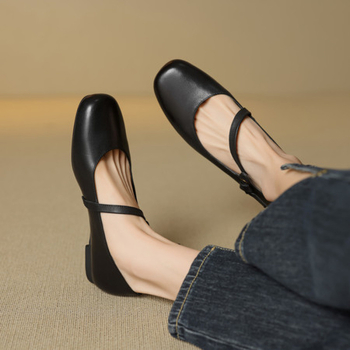 Balerine cu model craniu, vârf rotund, partea superioară din piele de porc primă, talpă TPR, înălțimea tocului peste 8 cm