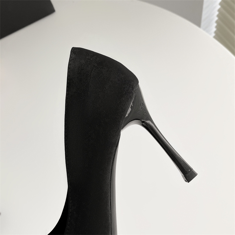 Heart Orchid női nubuk magas sarkú cipő – hegyes orr, vékony sarok, gumitalp, belső mikroszálas bélés, sarok > 8 cm, mindennapi vagy formális viselethez