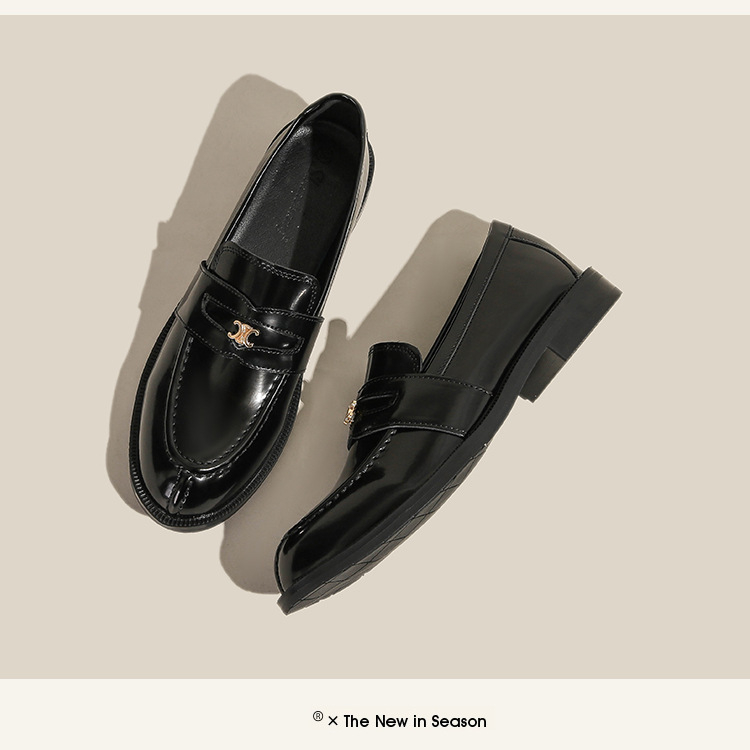 Loafer din piele de vită, vârf ascuțit, cataramă aurie, toc mic 1–3 cm, talpă din cauciuc