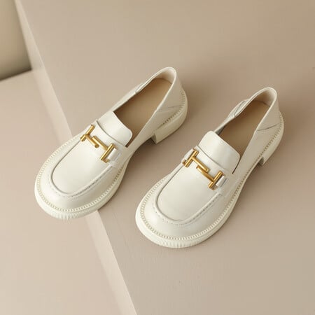 Loafers cu vârf rotund, piele de vițel, toc mediu 3–5 cm